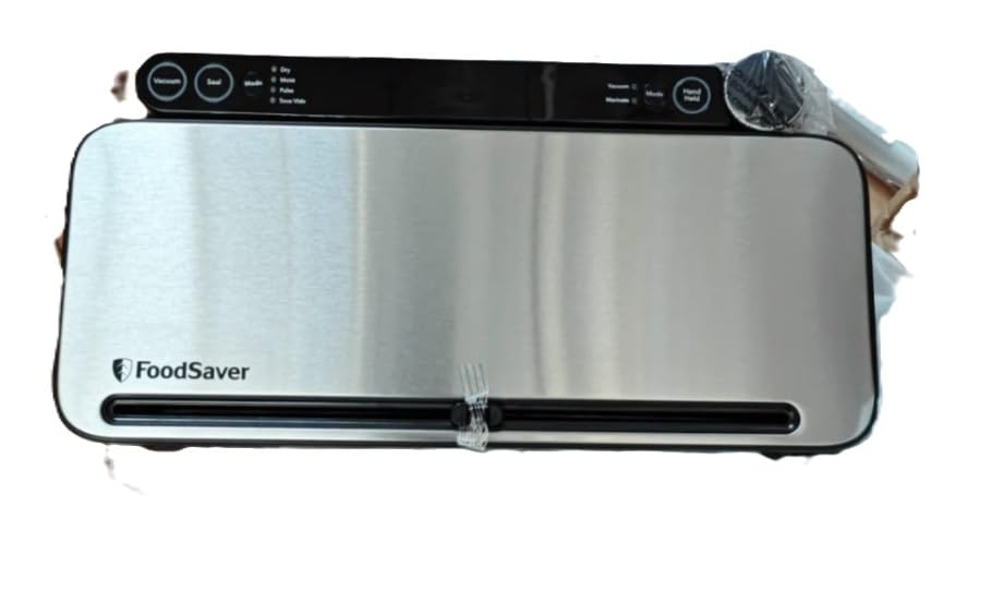FoodSaver Vacuum Sealer Machine with 4 Settings Including Pulse and Marinate with Sealer Bags and Roll, Handheld Vaccum Sealer for Airtight Food Storage and Sous Vide, Black