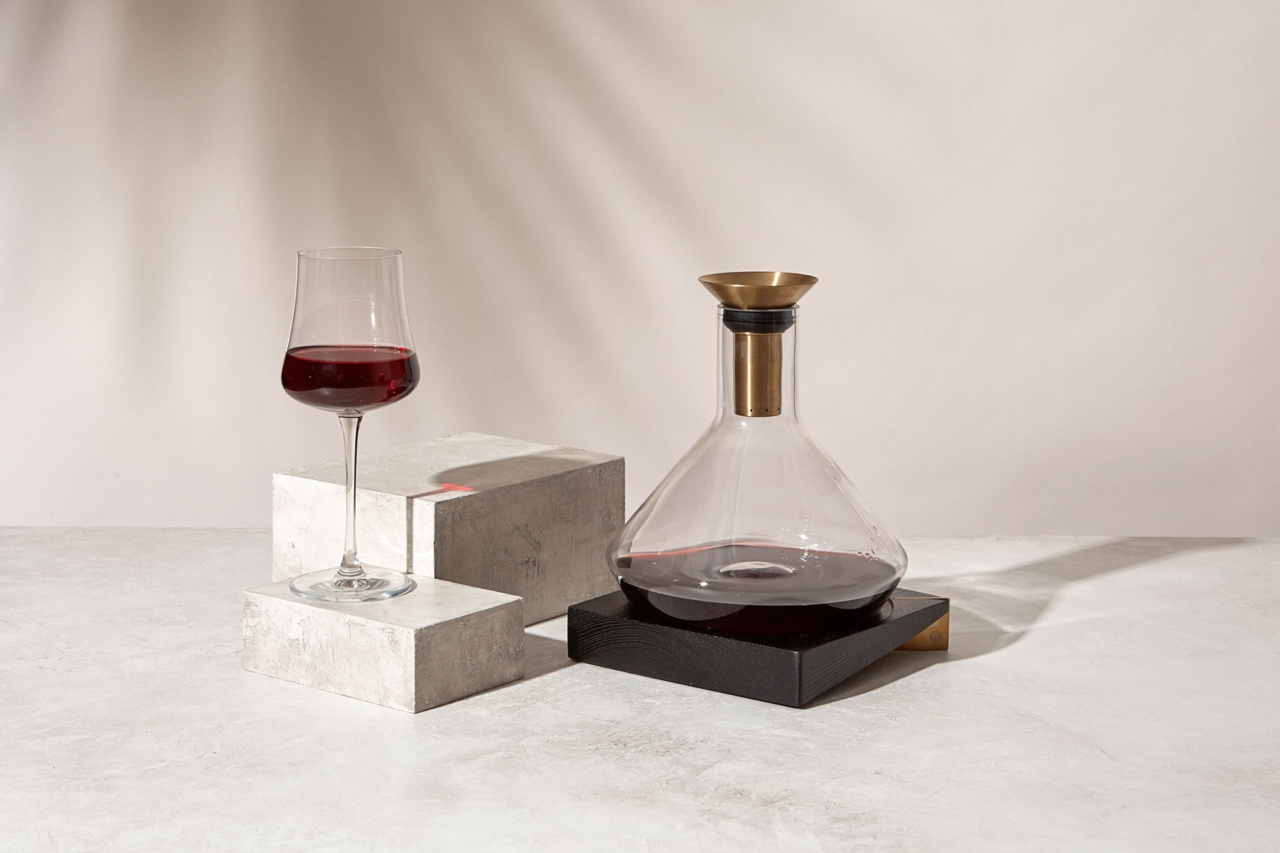 RBT Wine Decanter with Sediment Strainer and Aerator, Enhance Flavor and Clarity