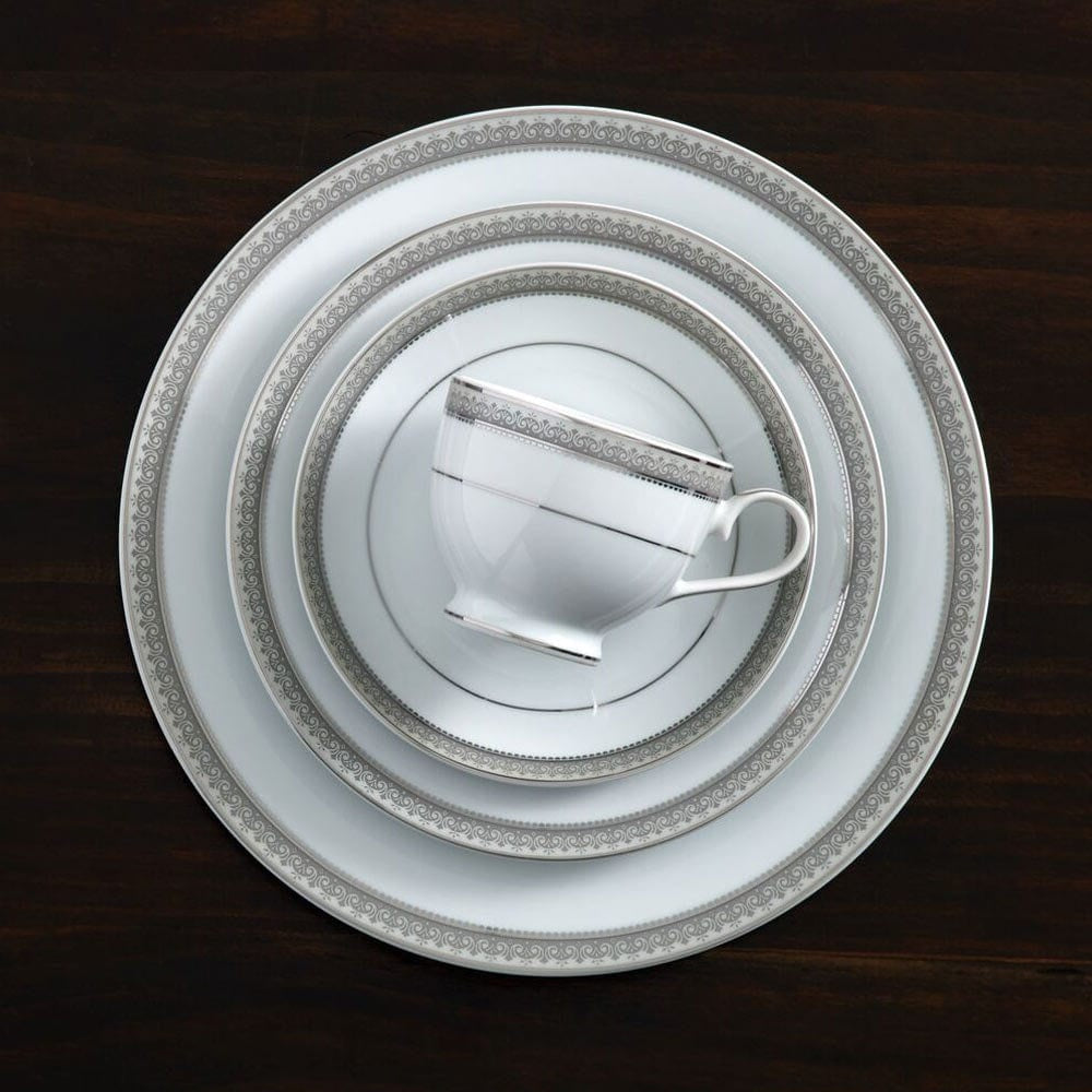 Mikasa Dinnerware Set